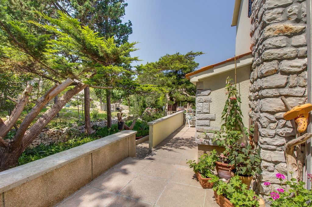 Holiday Home Villa Esperanca Veli Losinj Exterior photo